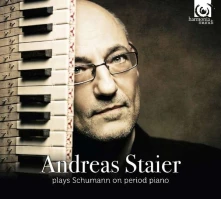 CD SCHUMANN, ROBERT - ANDREAS STAIER PLAYS SCHUMANN ON PERIOD PIANO