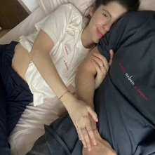 medzi nebom a ženou thumbnail