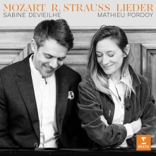 CD MOZART & R. STRAUSS LIEDER