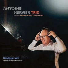 CD NAVIGUE LOIN
