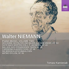 CD Kamieniak, Tomasz - Walter Niemann: Piano Music, Volume One