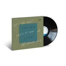 CD VIEW WITH A ROOM