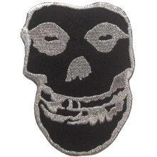 Nažehlovačka Inverted Silver Skull