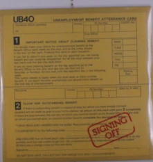 UB40, Vinyl SIGNING OFF