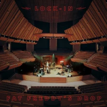 Vinyl LOCK-IN