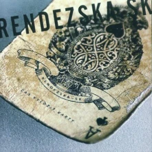 CD Čas vyložiť karty