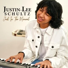 CD SCHULTZ, JUSTIN LEE - JUST IN THE MOMENT