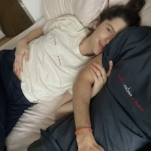 medzi nebom a ženou thumbnail