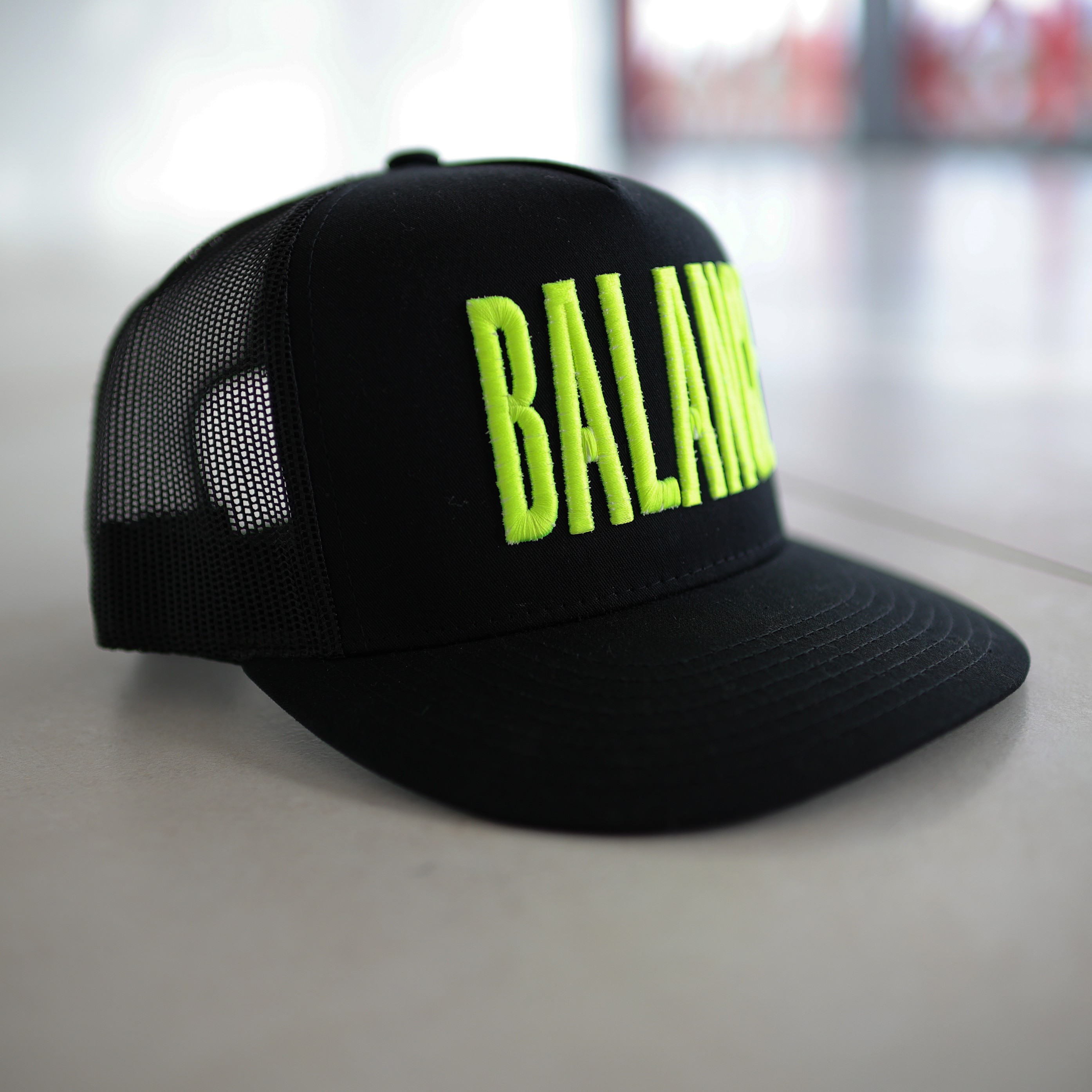 Balance Neon Yellow thumbnail