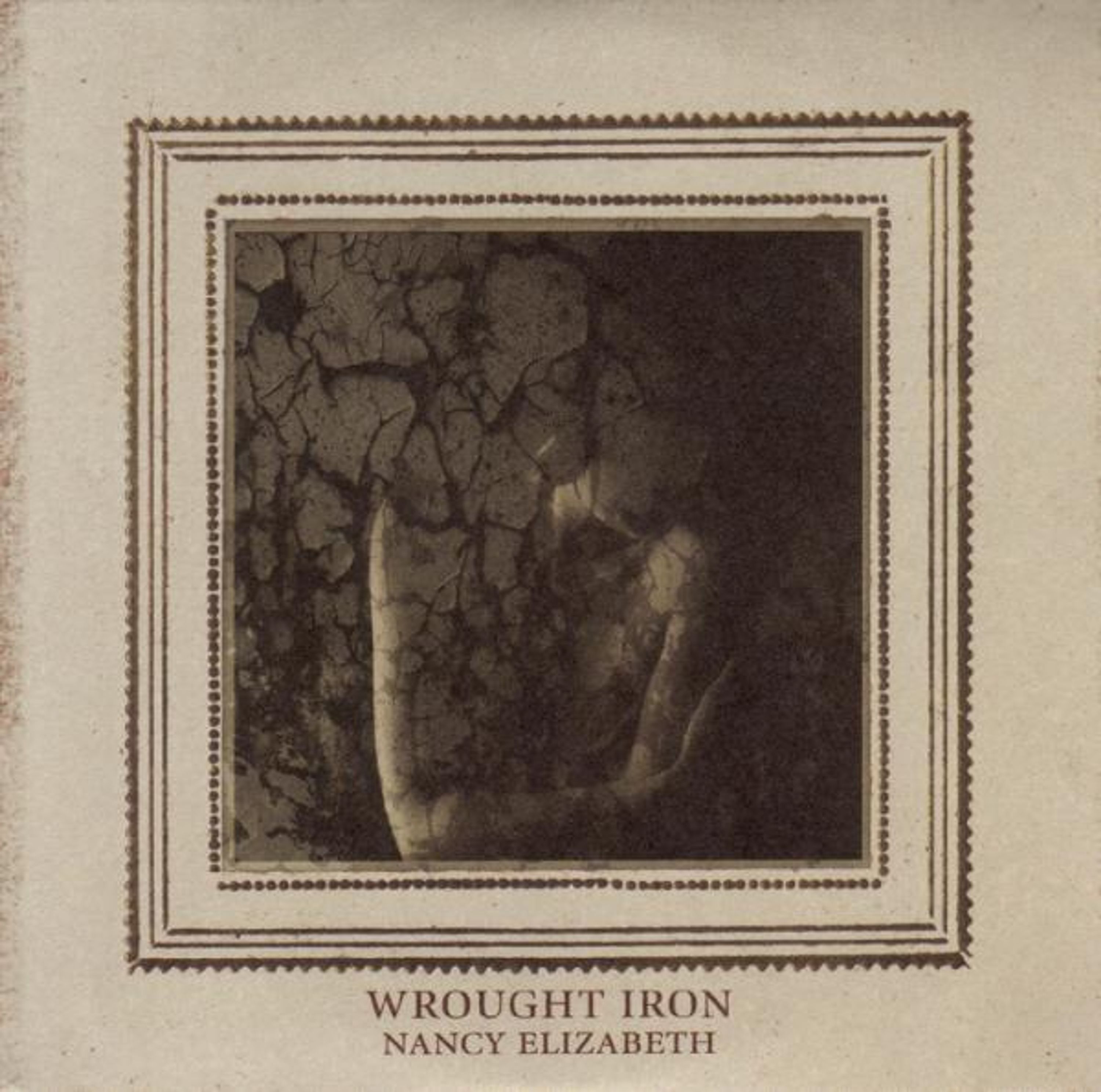 Vinyl Nancy Elizabeth - WROUGHT IRON