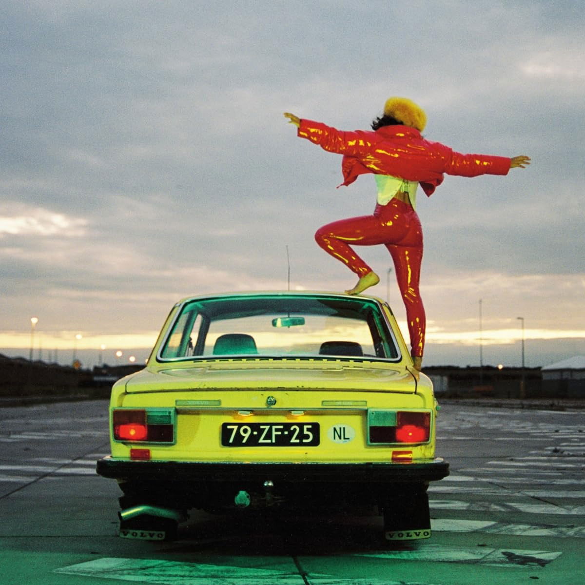 Vinyl EUT - BE MY REACTOR