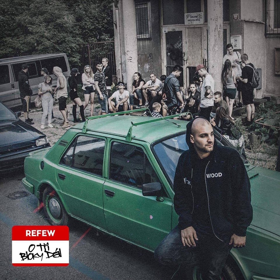 CD Refew - O Tři Bloky Dál