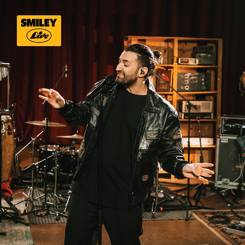 Vinyl Smiley - LIVE